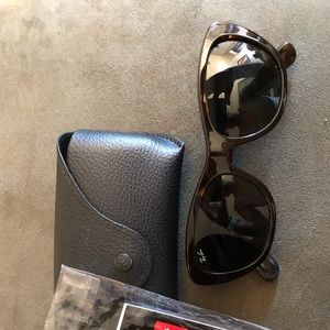 Ray Ban women’s Sunglasses